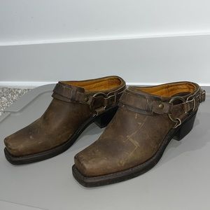 Frye Brown Leather Belted Hareness Mule Boots Sz 7.5